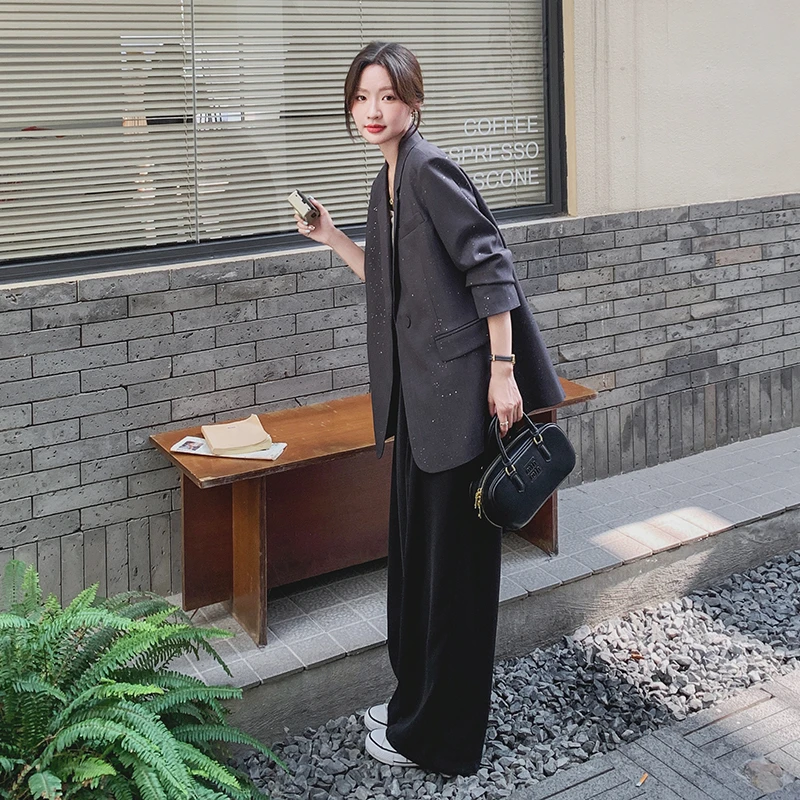 灰色高级感西装外套女春秋2024新款韩版宽松慵懒风今年流行小西服