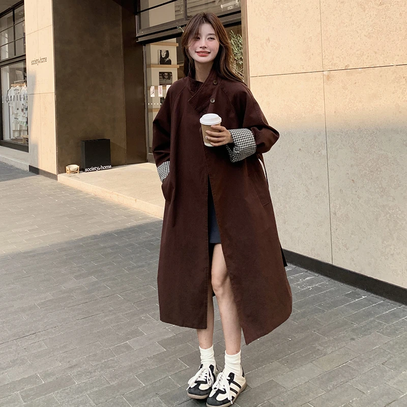 格子拼接安可拉红风衣女春秋2024新款高级感大方得体流行长款大衣