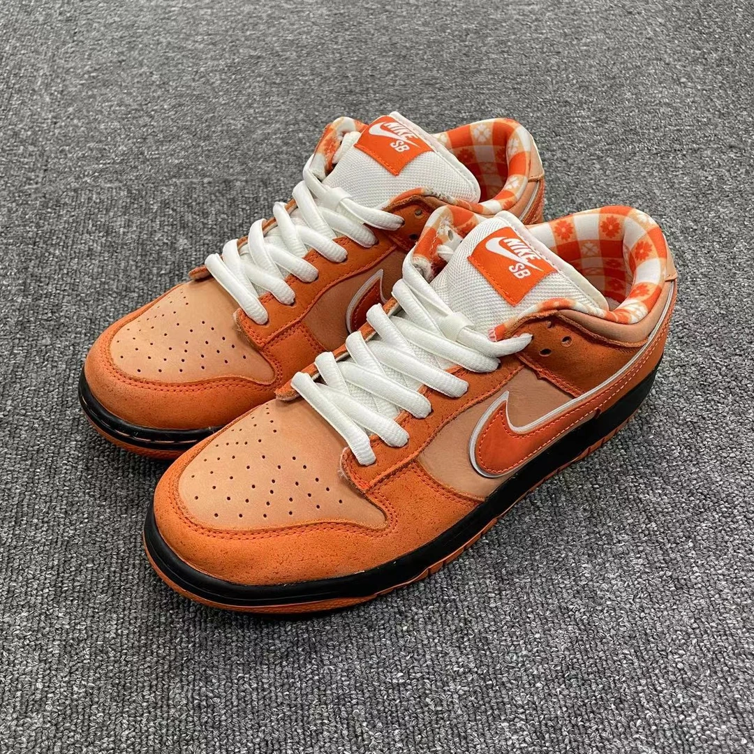 95新 42码 无盒 Dunk SB 橙白 板鞋 公价2549