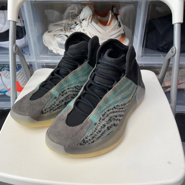 95新 42码 无盒 YeezyQNTM 灰蓝 实战篮球鞋 公价999