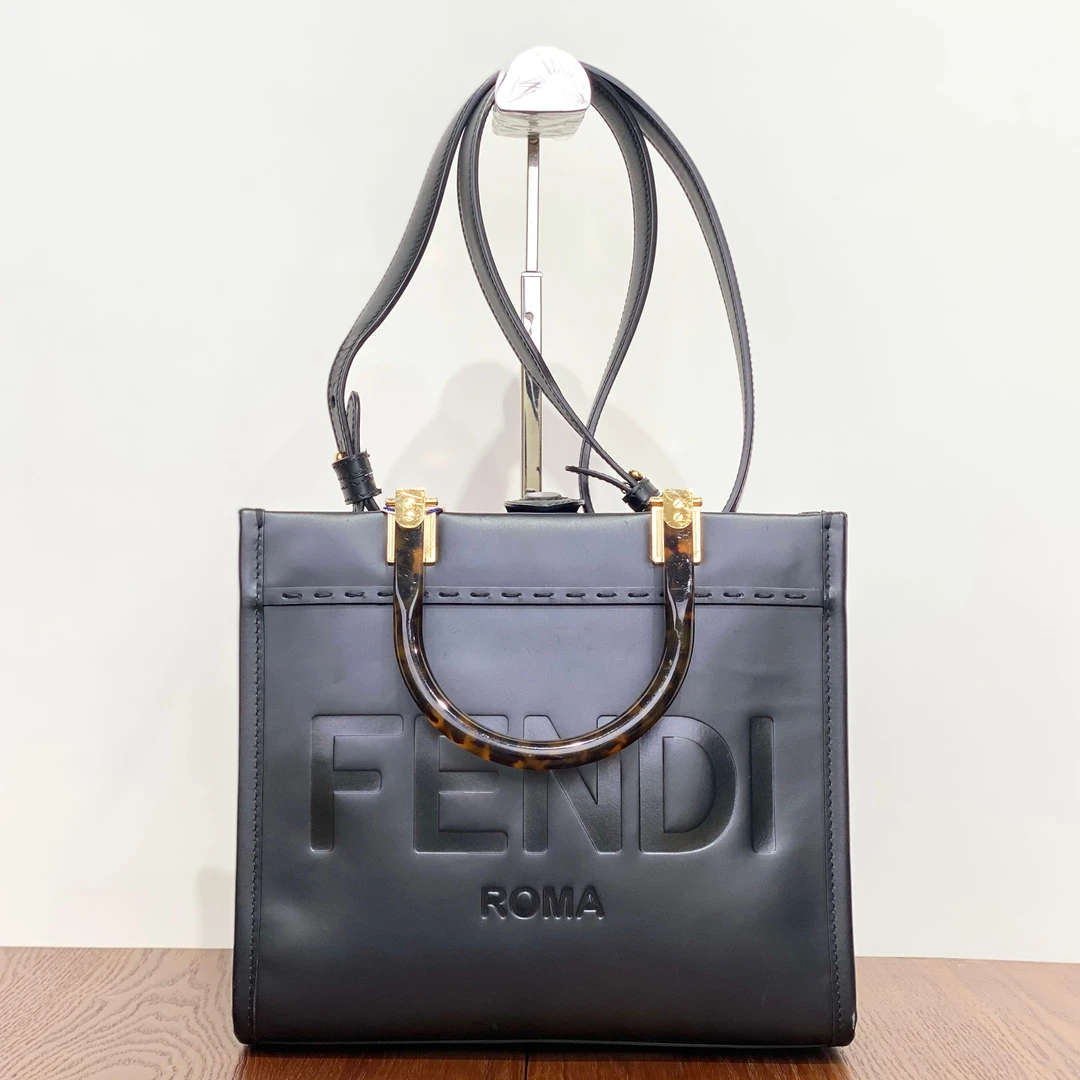 99新 FENDI/芬迪 甄宝98新芬迪托特小号黑色斜挎包0263