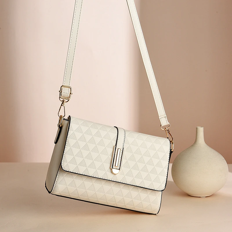 妈妈包2024新款单肩斜挎包软皮零钱手机包百搭女士小包包中年女包