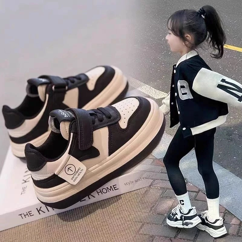 小黄鸭女童鞋2024新款运动鞋加绒二棉冬季儿童板鞋男童休闲鞋大童