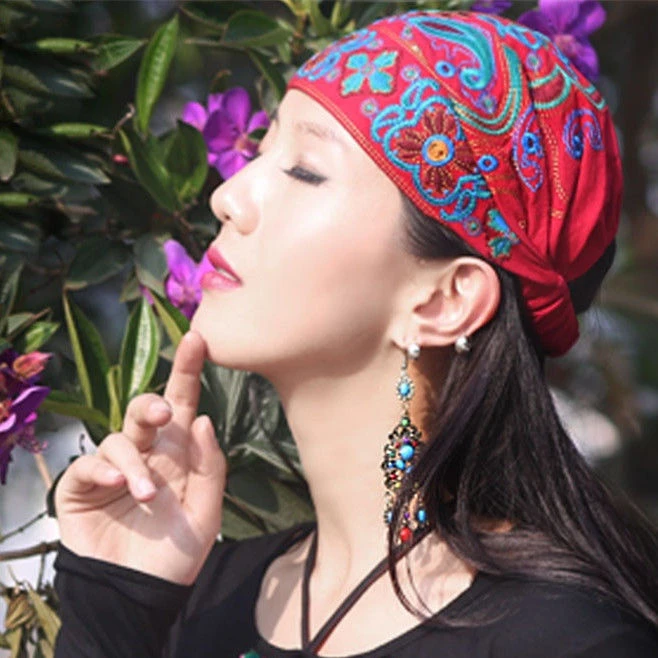 新款同款四季百搭时尚女复古休闲刺绣花头巾帽女士旅游帽子民族风