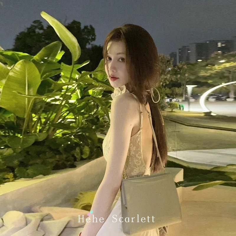 你的呵呵｜浪漫钩织绒面满幅蕾丝U领吊带