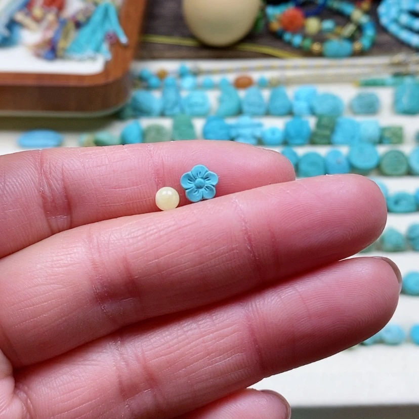 【闪购商品】琥珀裸石未镶嵌李****子