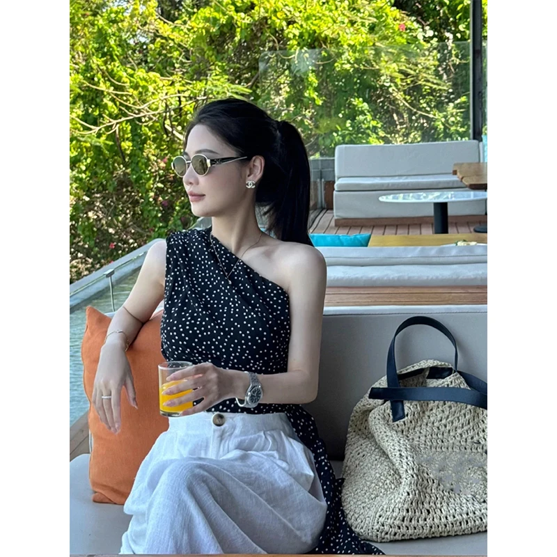 背心吊带女士夏季新款气质性感小众设计感波点斜肩百搭无袖上衣