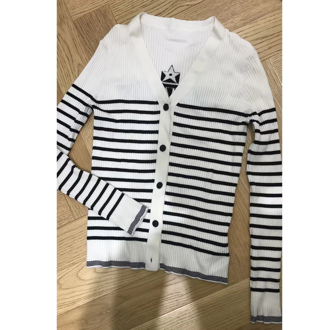 【no退no换 谨慎下单】V领条纹撞色针织开衫  823008