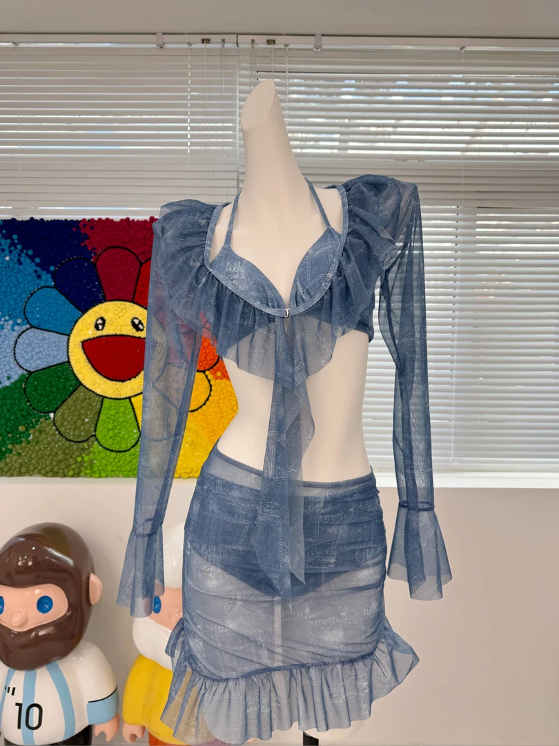 泳衣女高级感长袖四件套游泳衣显瘦遮肚性感比基尼三角遮副乳泳衣