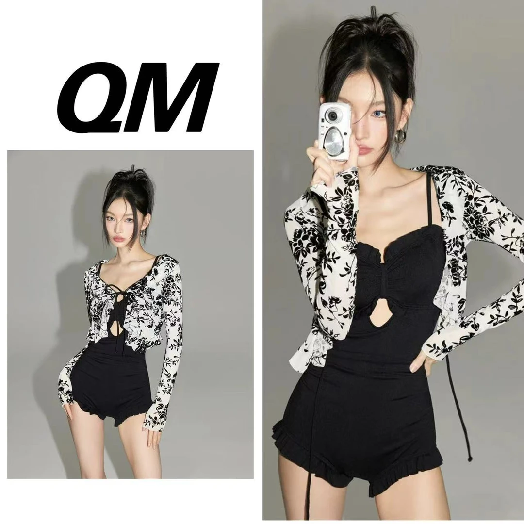 女士高级感泳衣连体三角游泳衣保守显瘦遮肚性感泡温泉度假泳装女