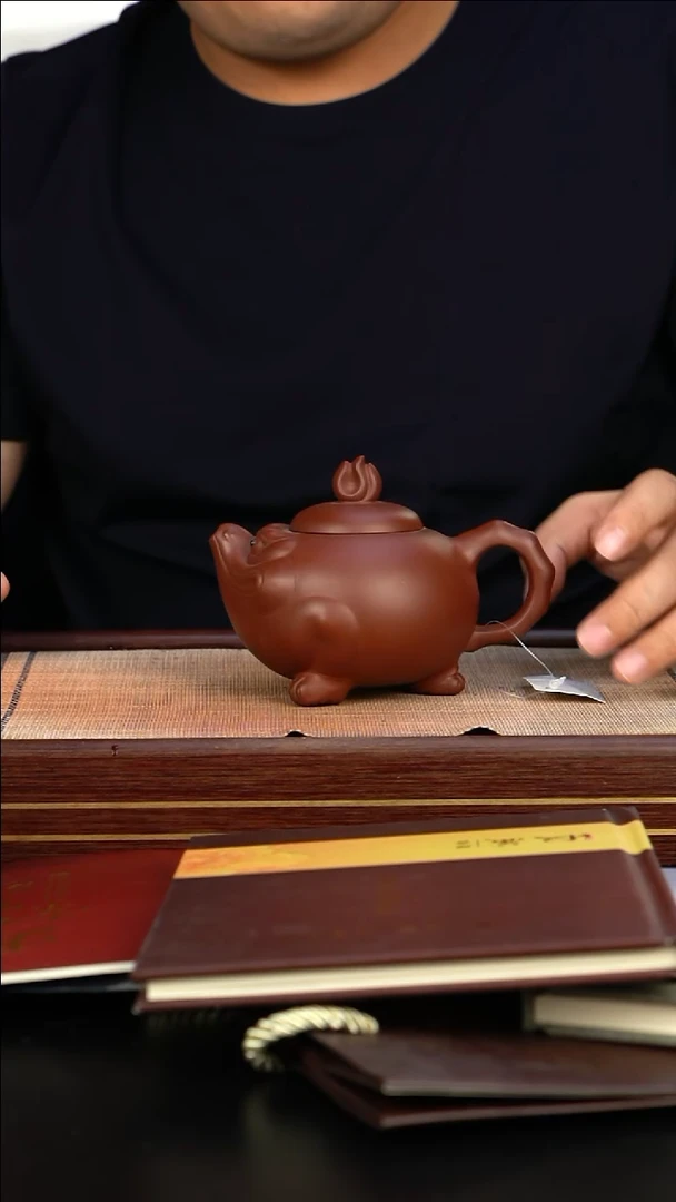 【闪购商品】紫砂茶壶张雪君 底槽青大蛤蟆