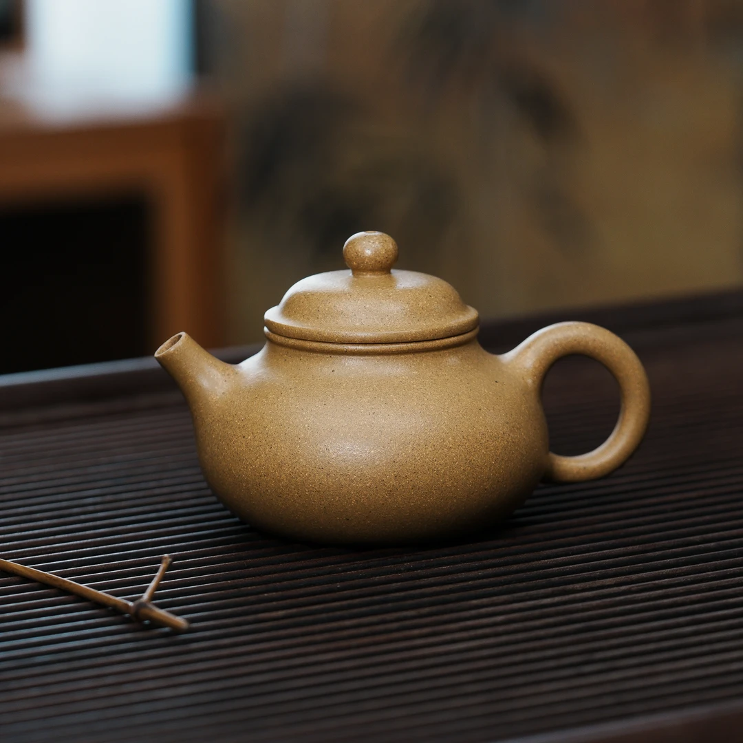 LCC 黄金段【容天190CC】宜兴黄龙山原矿手工紫砂壶