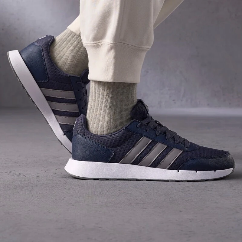 adidas/阿迪达斯男子新款缓震跑步鞋舒适网面运动跑步鞋 IG6552