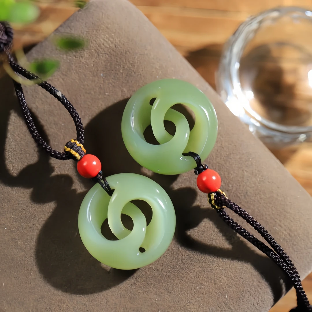 天然新疆和田玉晴水色时来运转挂件男女同款手工雕刻转运玉石吊坠