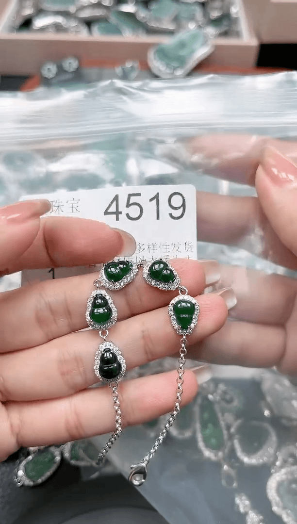 【闪购商品】翡翠颈饰未镶嵌【赠皮绳】4519