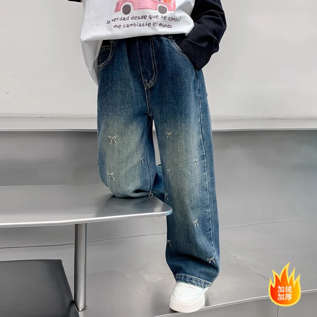 女童加绒牛仔裤冬季蝴蝶结刺绣一体绒直筒裤时髦百搭女孩裤子