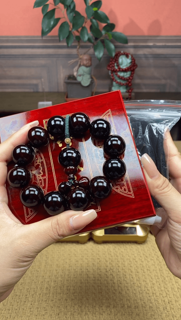 【闪购商品】琥珀木根雕琥珀木雷击料2.0+高端红木礼盒
