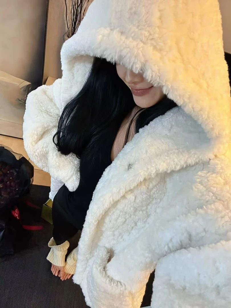 妹儿 冬季连帽毛绒绒保暖大外套