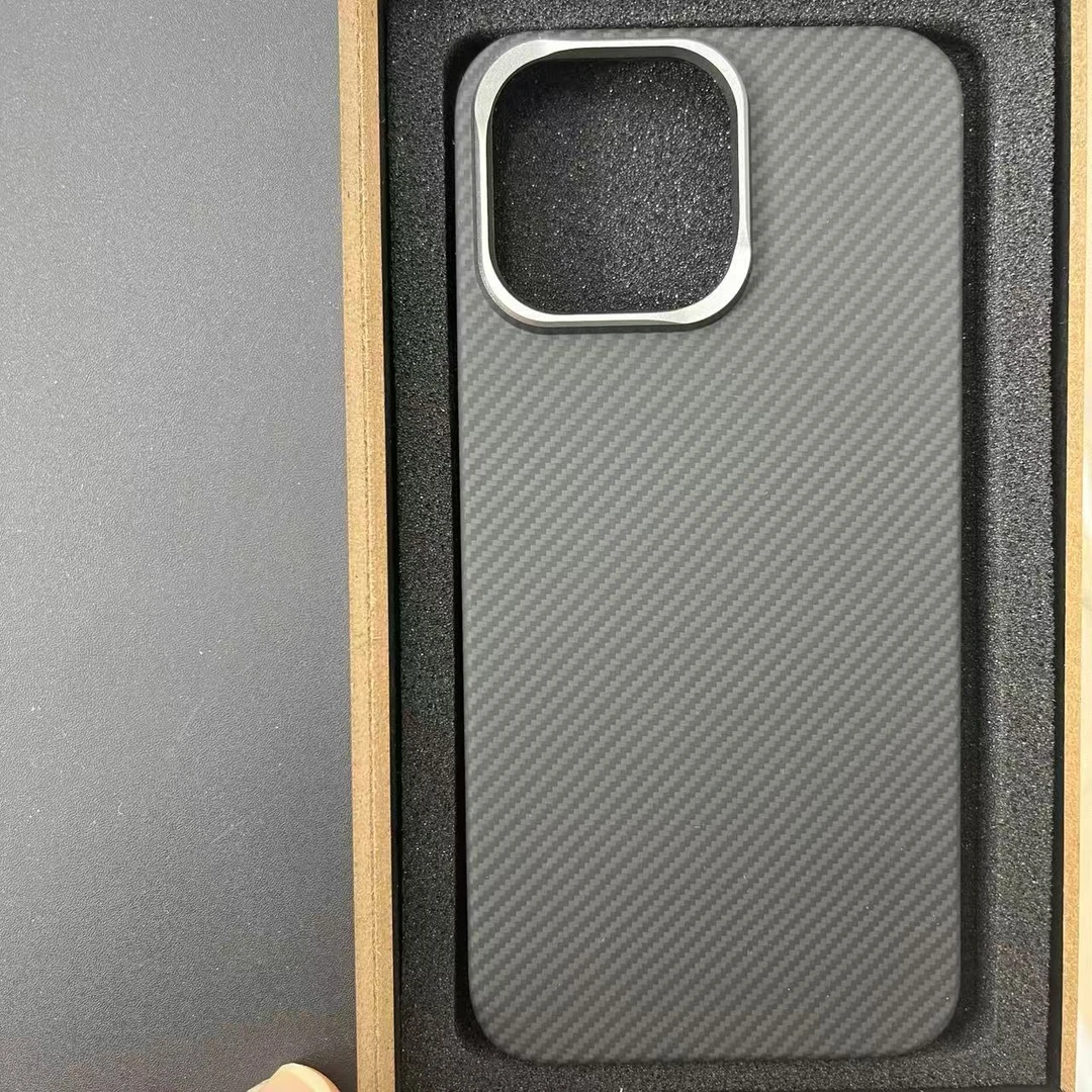 准新品  iphone15promax【全新】黑灰600D全包磁吸