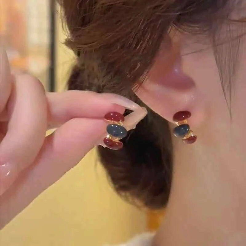 合金耳饰 安可拉红色撞色耳钉女设计感小众滴釉秋冬高级感耳饰