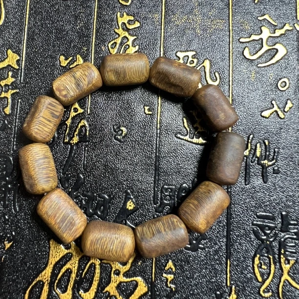 1.1绿棋楠沉香瘤疤树心珠手串男女士多样性发一串珠