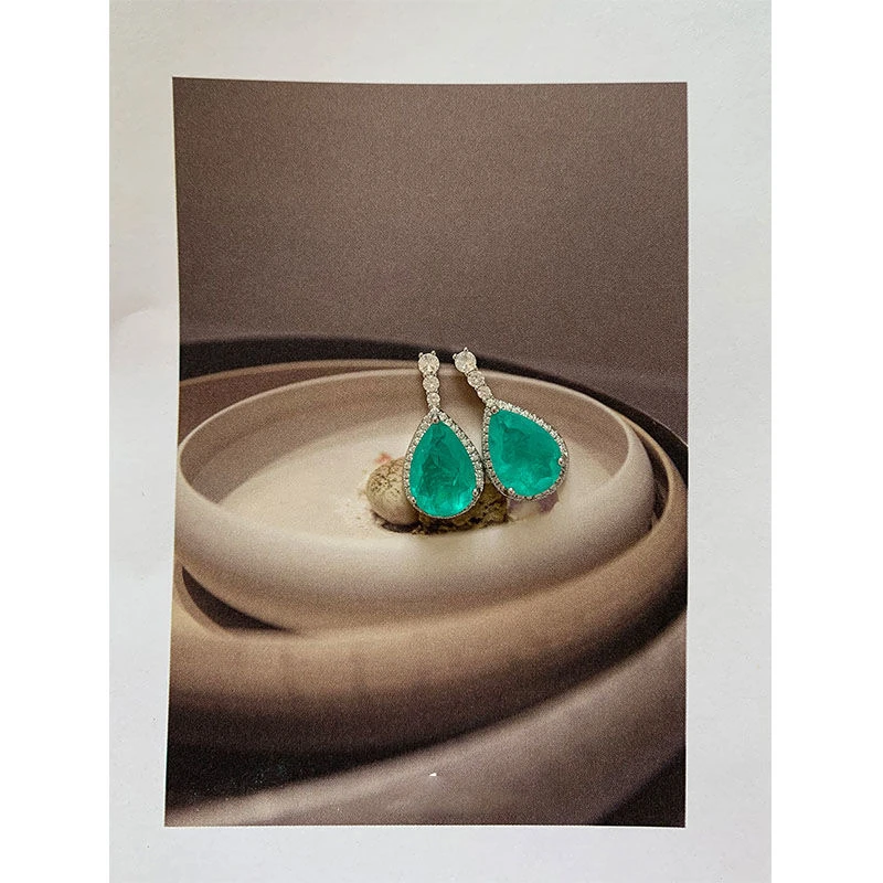 亿宏YIHONG 铜合金耳饰 轻奢小众设计感清透绿色镶钻耳饰潮流气质