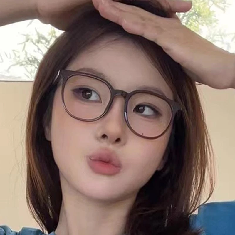 黑框防辐射近视眼镜可配护目高颜值女方圆脸百搭素颜超轻复古平光