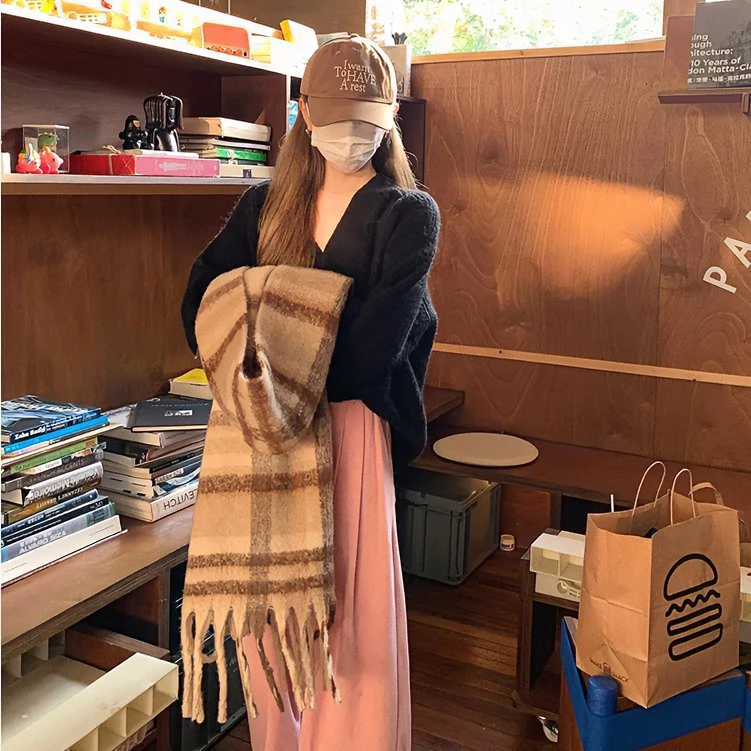 {软糯糯围巾}冬季保暖网红马海毛双面保暖厚实围巾长款韩系风格
