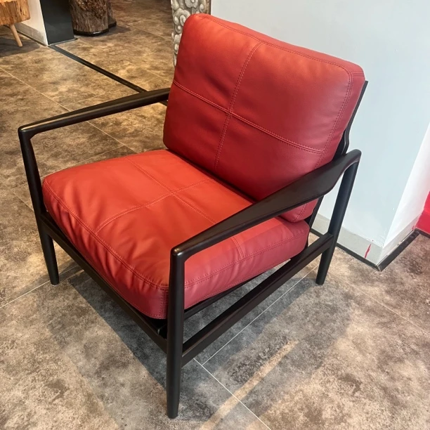 茶室设计黑架酒红现代简约沙发客人椅子客厅阳台北欧单人椅极简11