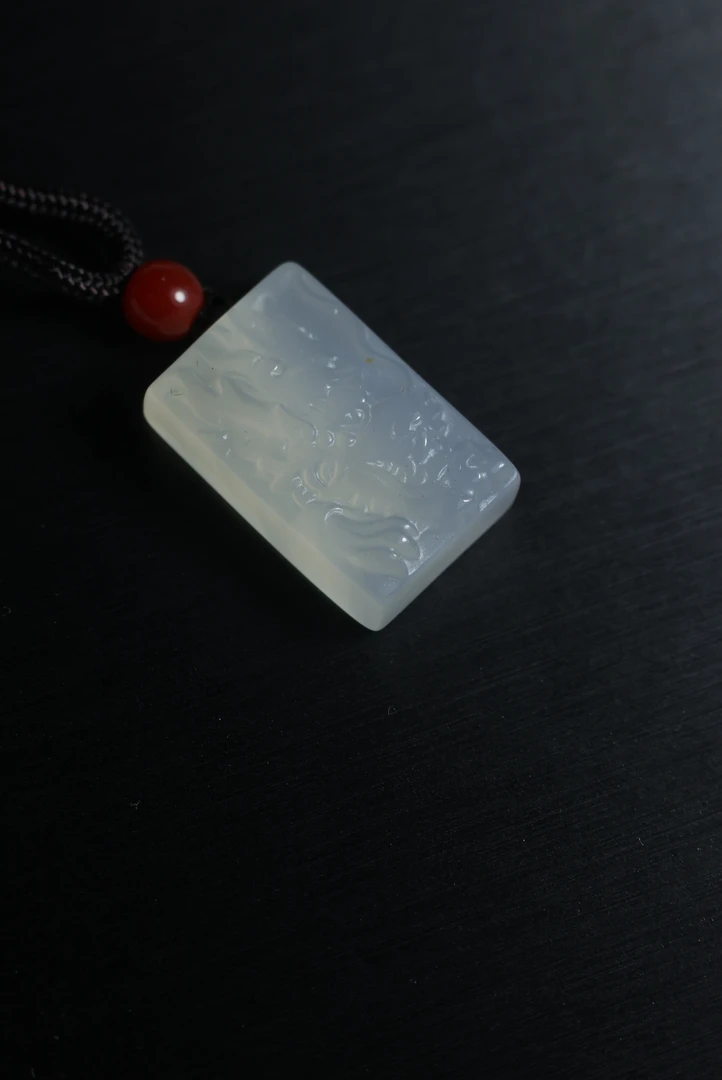 新人福利-玛瑙龙牌挂件-DX16