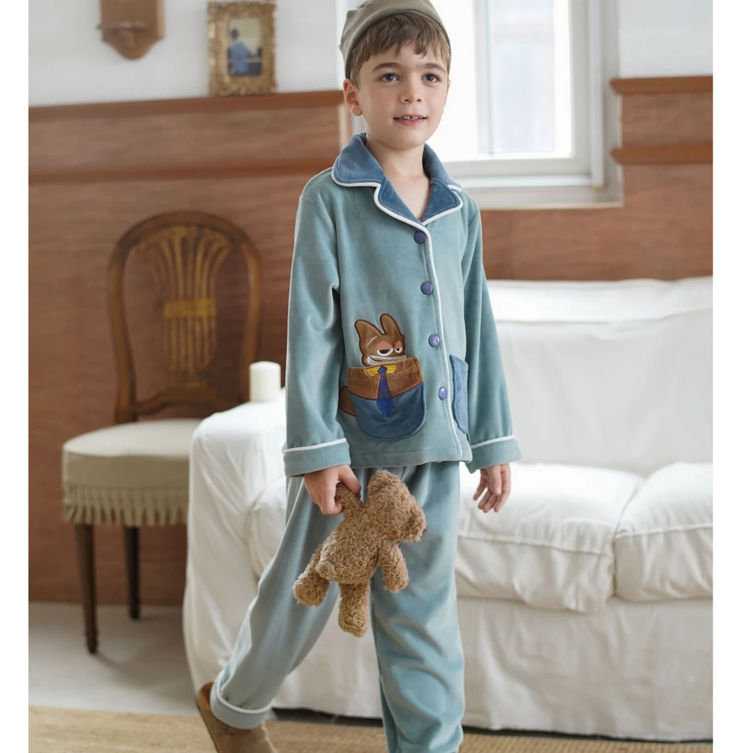 8153款男童海岛绒牛奶绒睡衣秋冬加厚