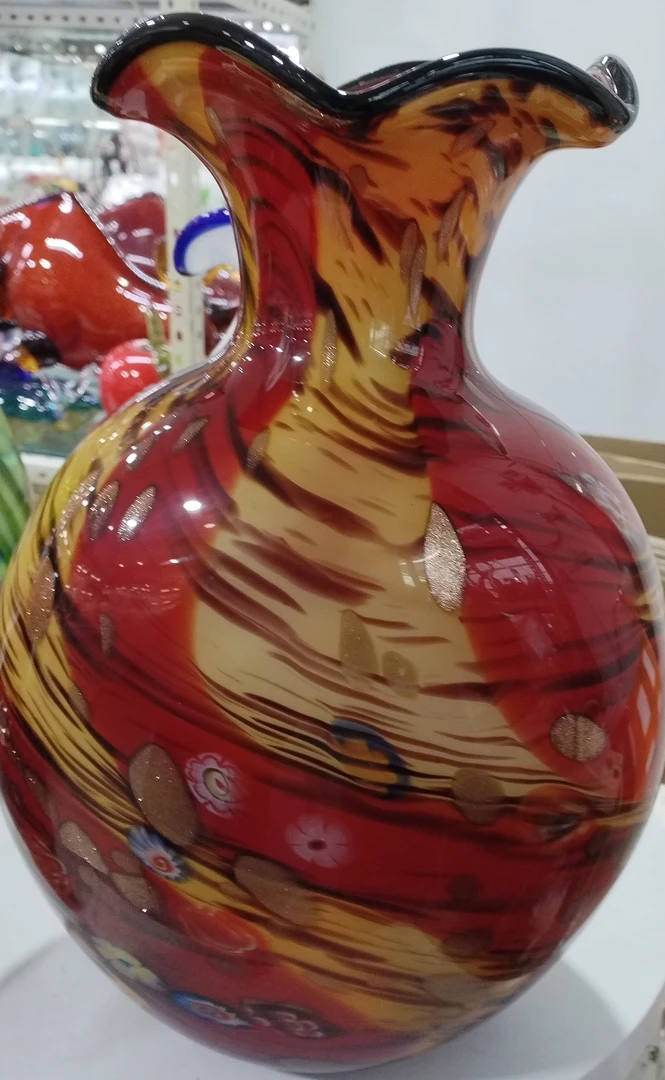 琉璃异形扁形中国红描金花瓶家居摆件