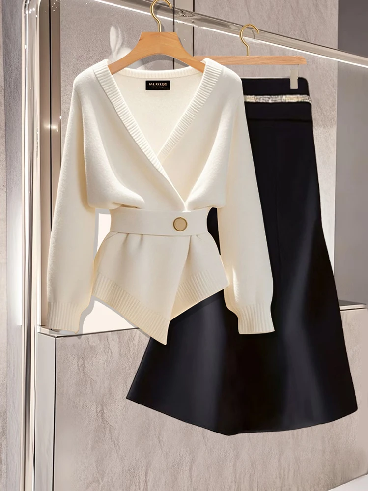 设计感小众高级感针织上衣女小香风软糯白色V领毛衣半身裙两件套