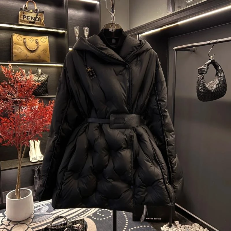 2025新品款欧货女装气质黑色气质收腰显瘦连帽面包服冬季新款外套