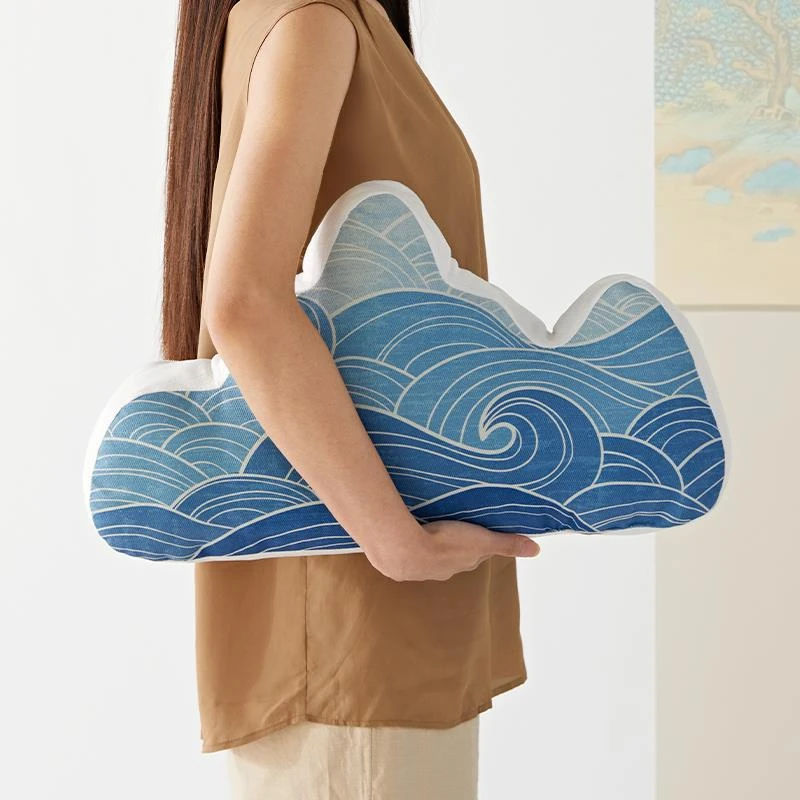 靠山抱枕办公室椅子轻奢高档新中式沙发家用靠垫稀奇古怪艺术靠枕