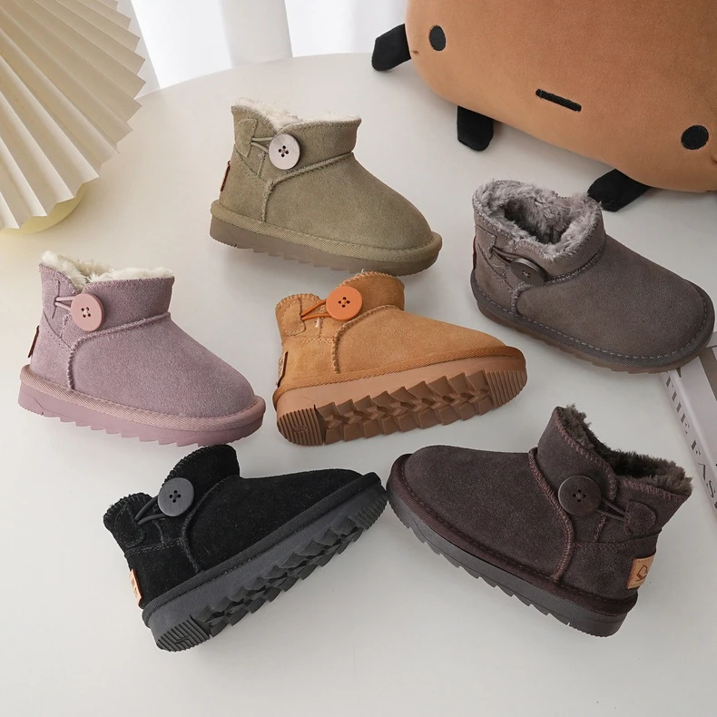 22018纽扣可爱佰搭儿童雪地靴冬新  Z