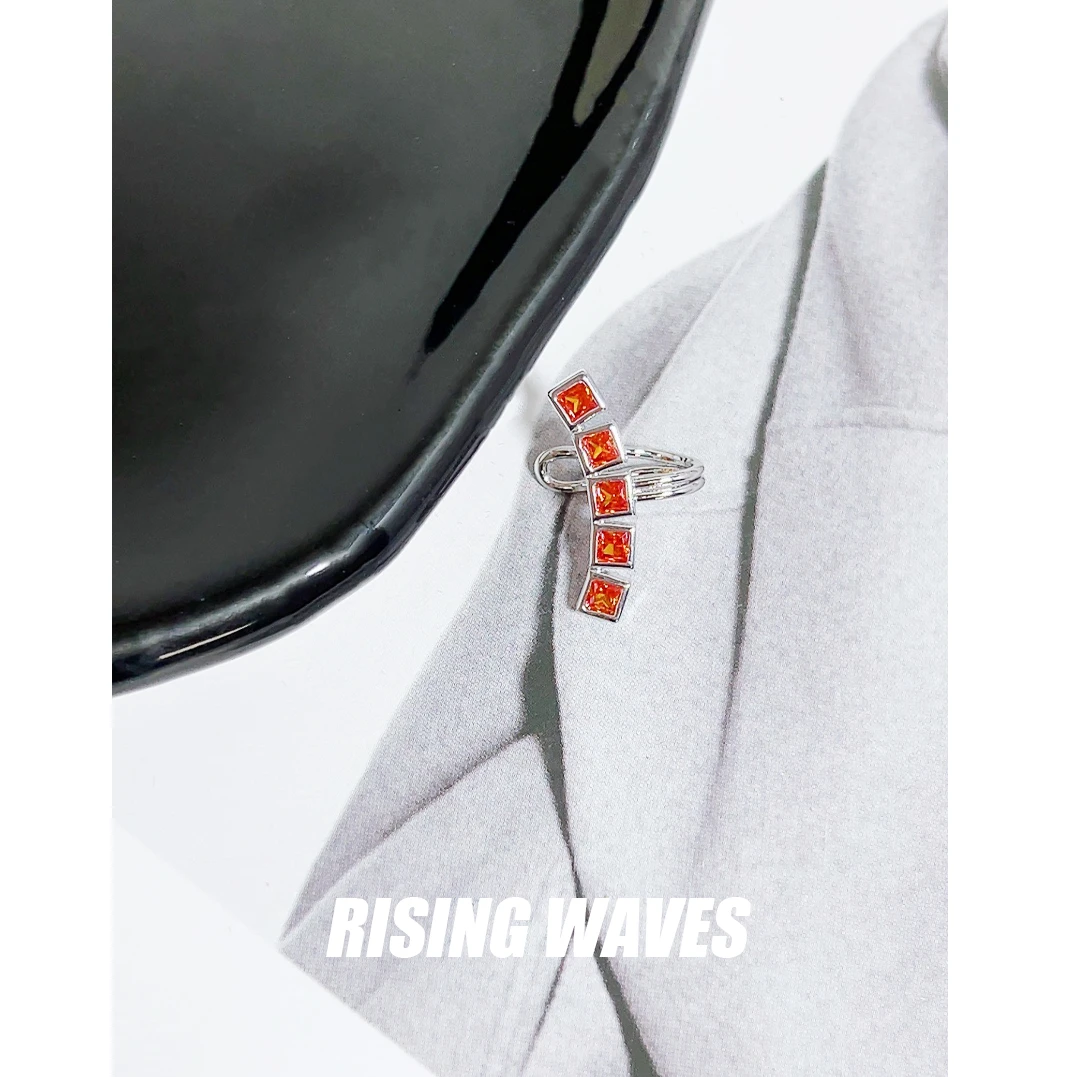 铜合金耳饰 【危险同谋】精致排排简约耳尖夹耳饰ETH212