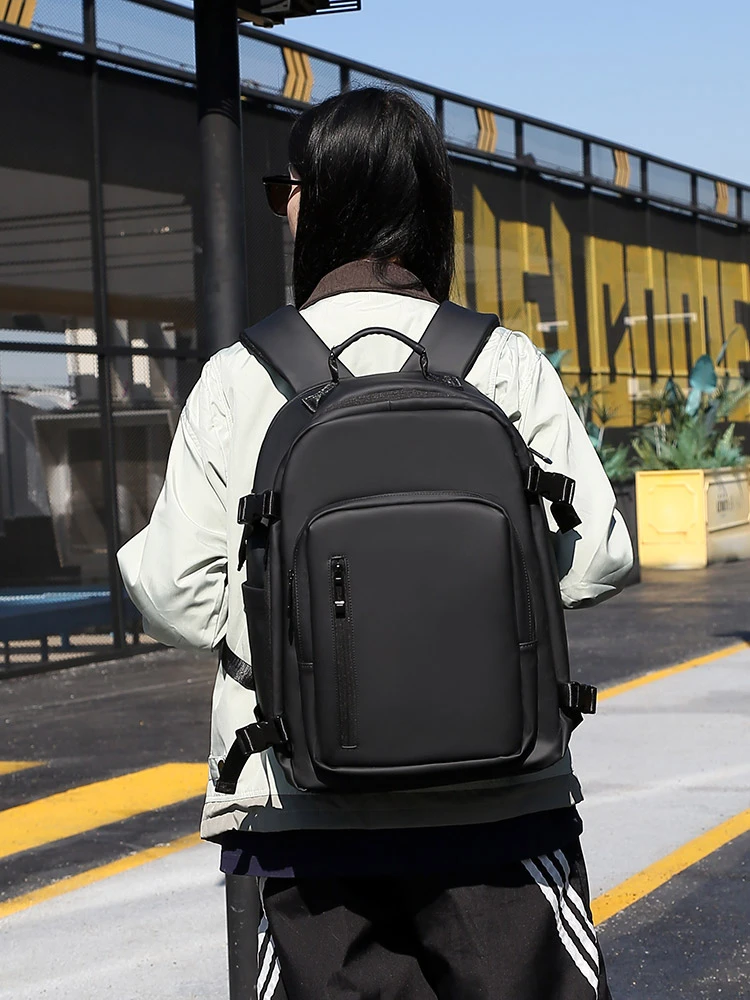 SUPBACH商务旅行休闲包双肩包男女通用款电脑包书包学生百搭背包*