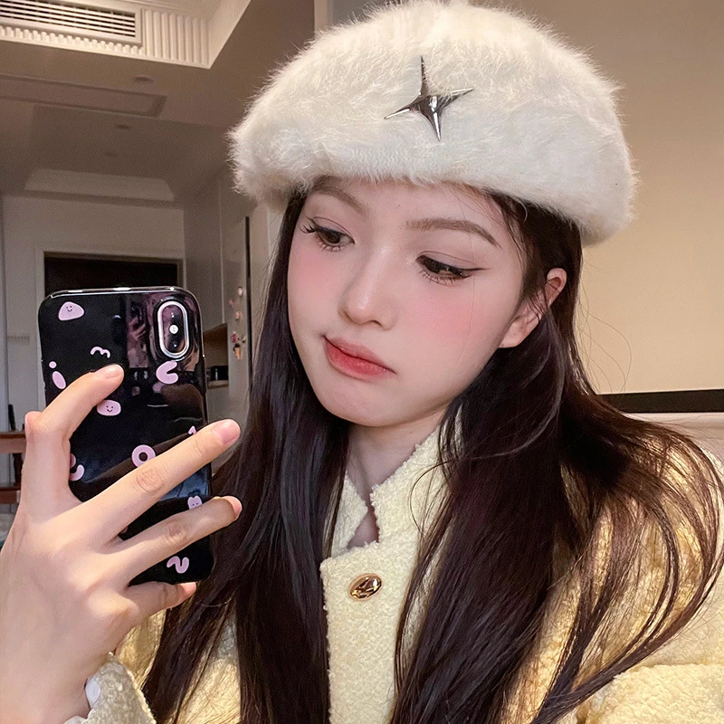 2023新款秋冬季白色贝雷帽女韩版毛绒兔毛反戴显脸小前进帽画家帽