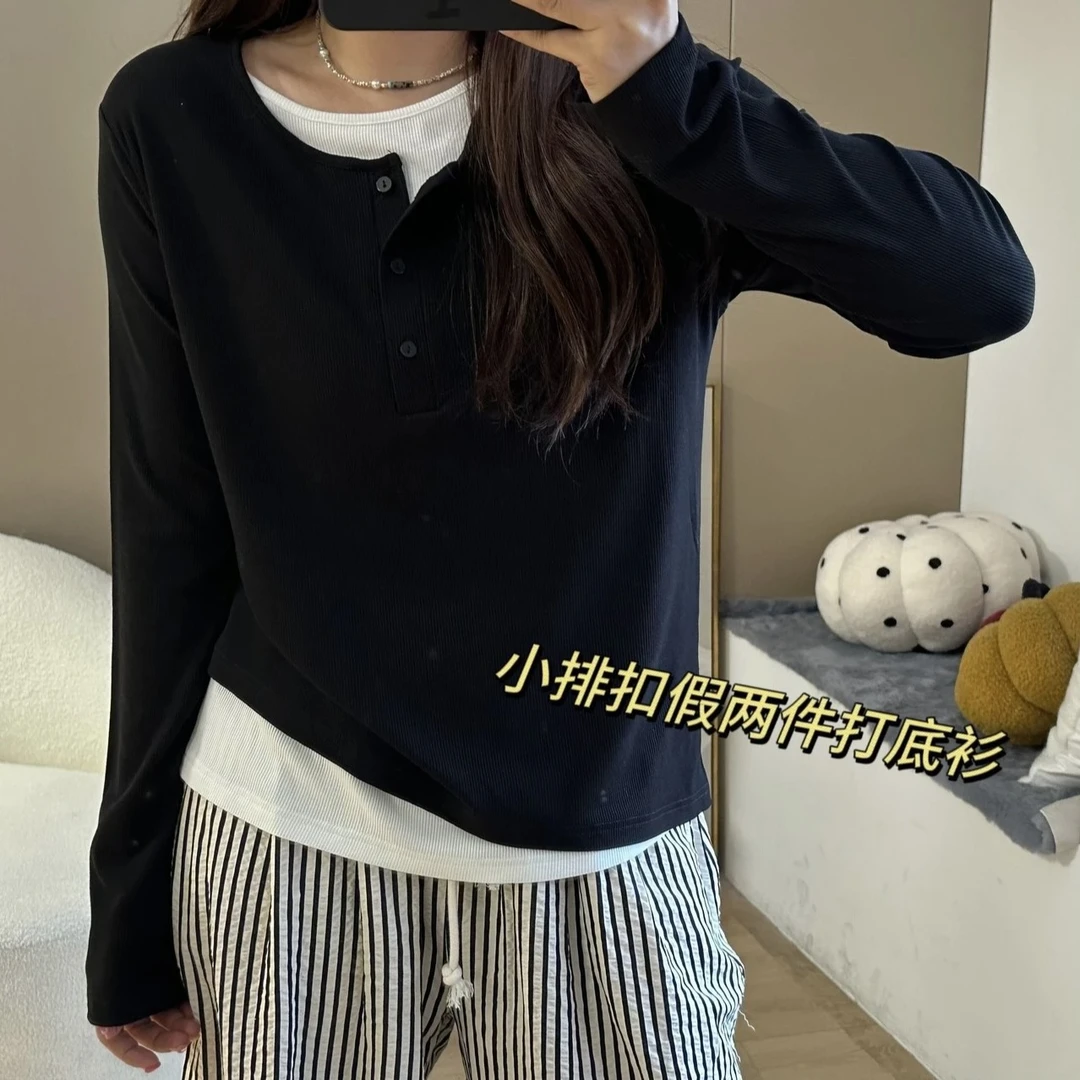 圆领假两件长袖小排扣纯色显瘦秋季T恤女休闲百搭设计感打底衫