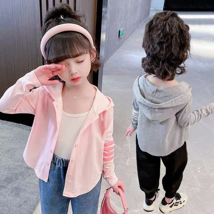 女童外套春秋款女宝小女孩纽扣连帽开衫儿童韩版休闲洋气上衣棉