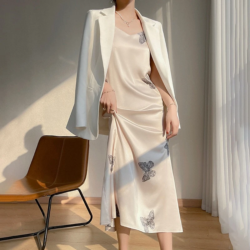 【新品】裙子夏季新款甜辣风设计感高级感吊带连衣裙时尚气质百搭