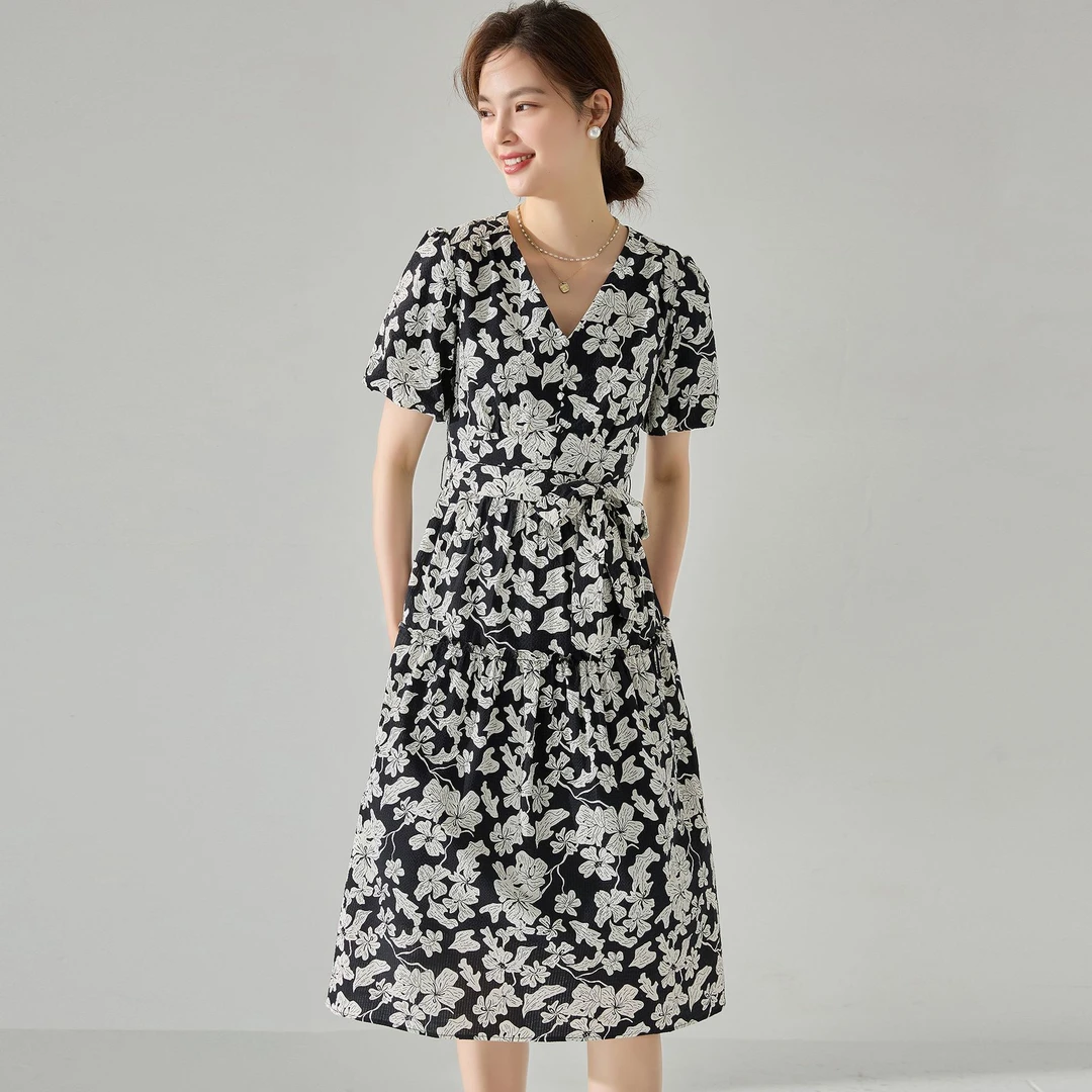 【直播间同价】盐缩棉褶皱肌理感黑白印花赫本风收腰连衣裙15602