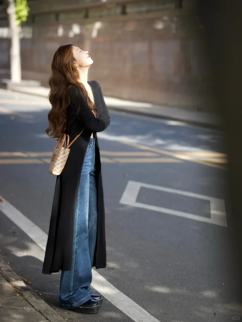 秋冬2024新款黑色v领中长款开叉针织开衫毛衣搭配牛仔裤两件套女