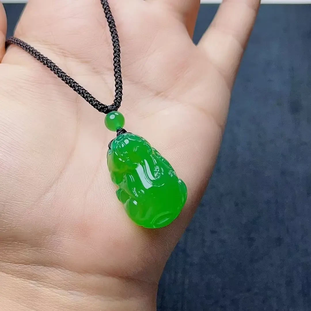 男女款公母貔貅吊坠挂件挂绳情侣项链玛瑙玉髓貔貅玉坠送礼佳品款