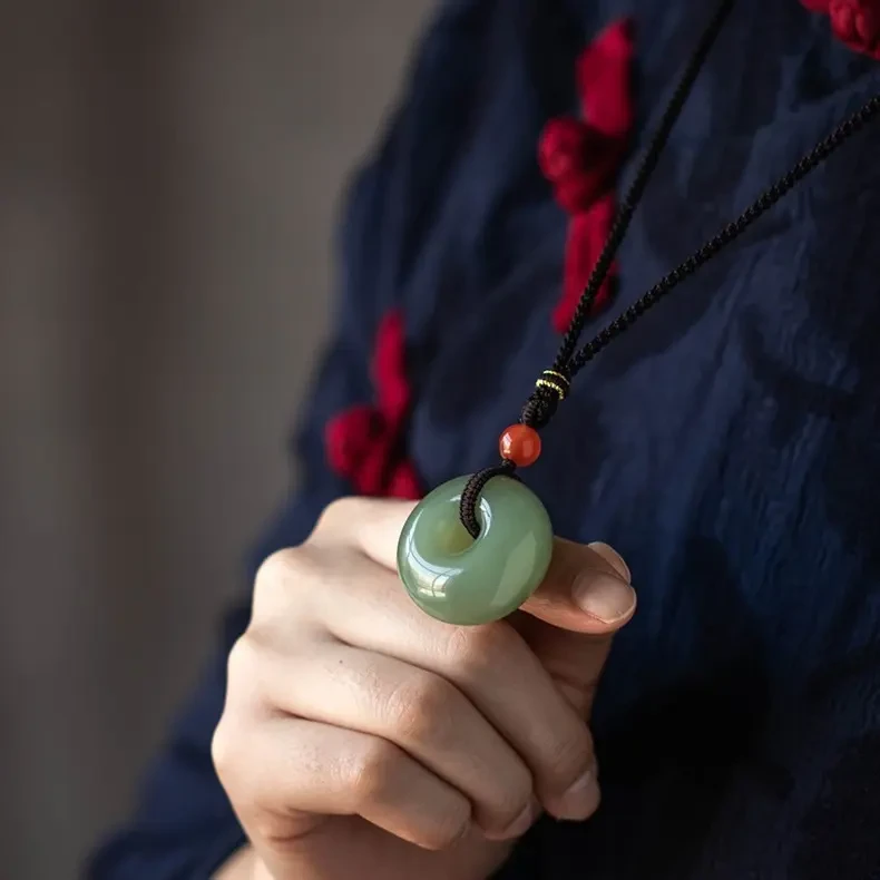 天然和田玉青玉烟紫平安扣吊坠男女款款饰品礼项坠玉石挂件毛衣链