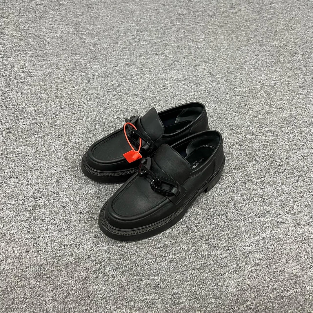 Louis Vuitton LV 链条 黑色乐福鞋 38码 98新