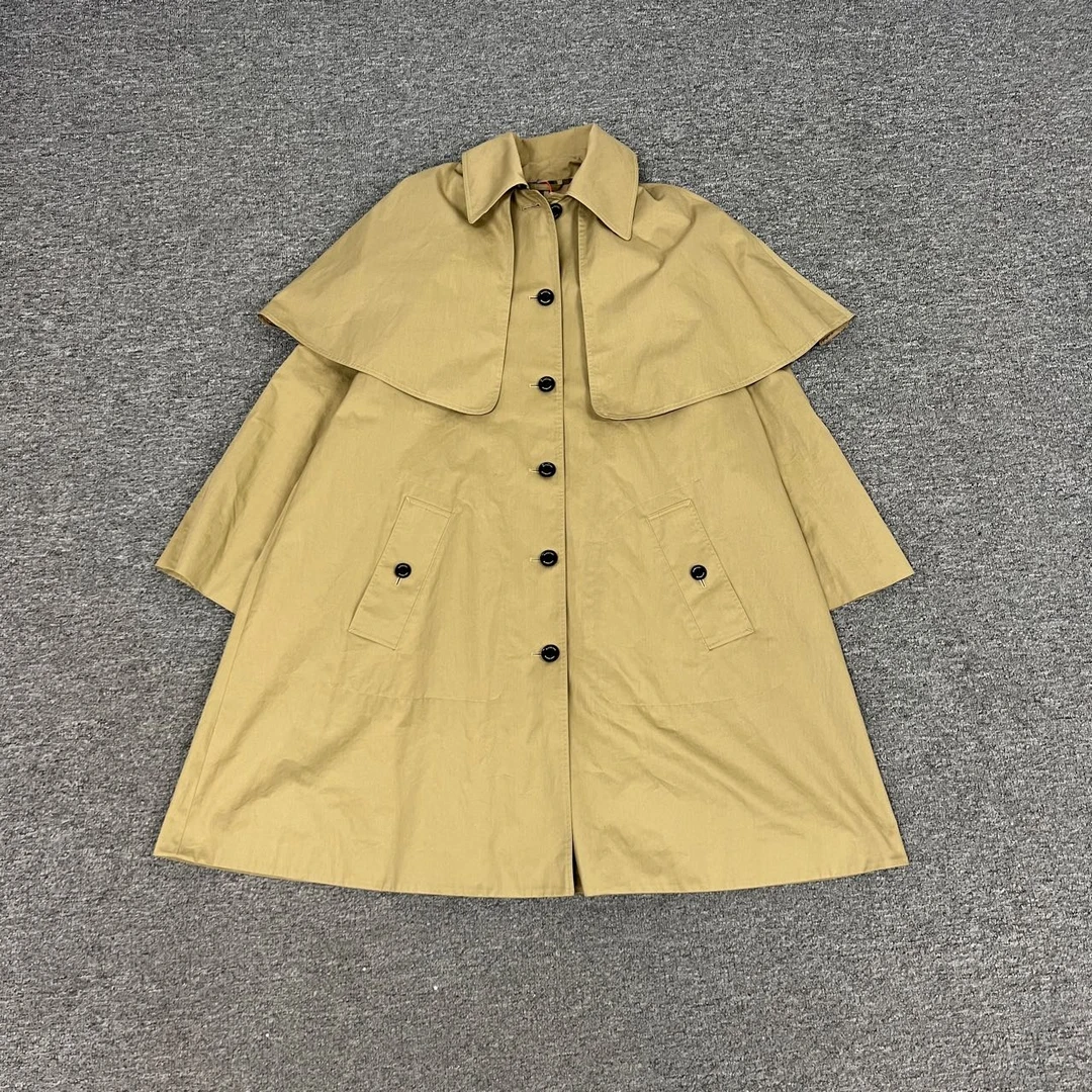Burberry 巴宝莉 卡其色 斗篷风衣  14y 99新
