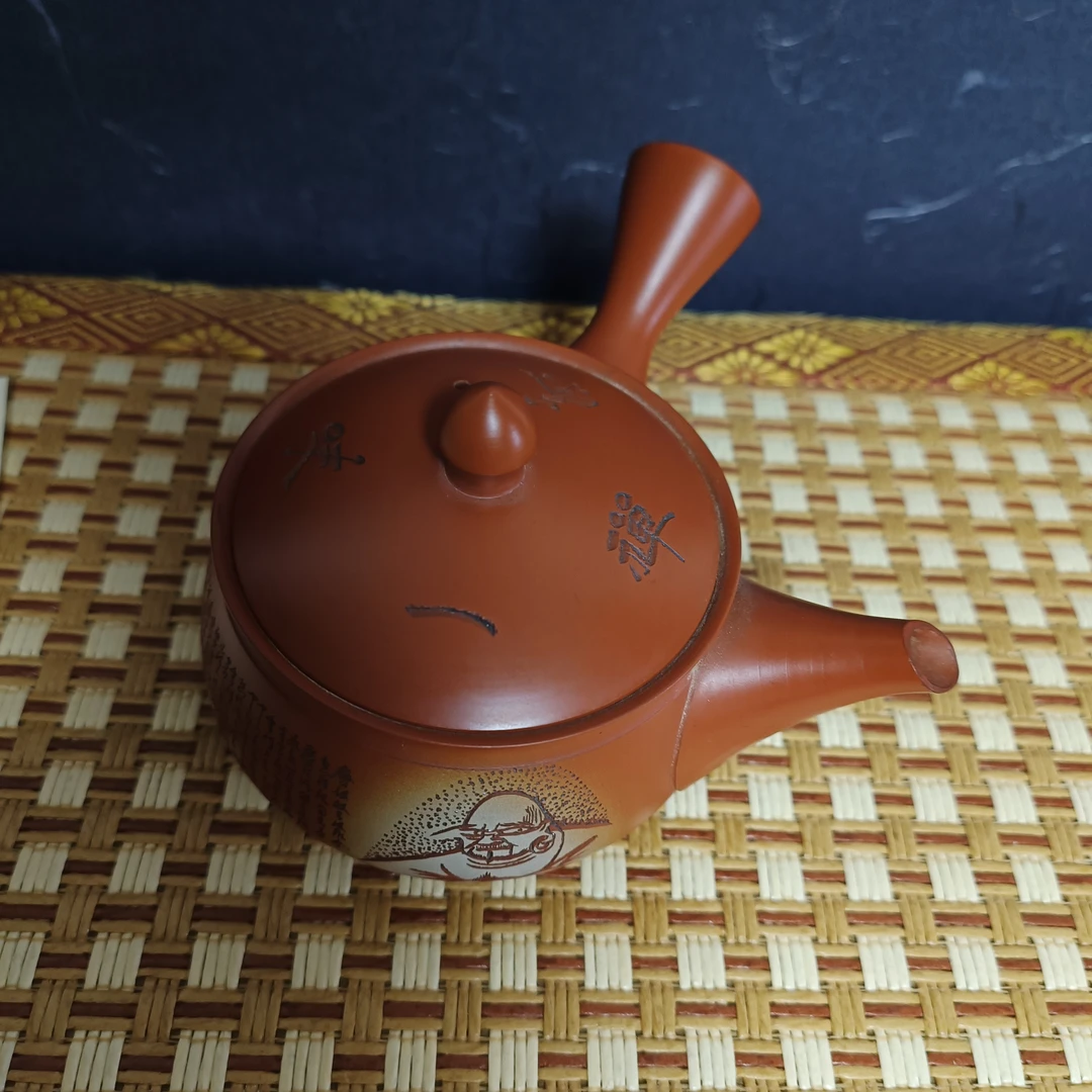 日瓷常滑烧达摩茶壶