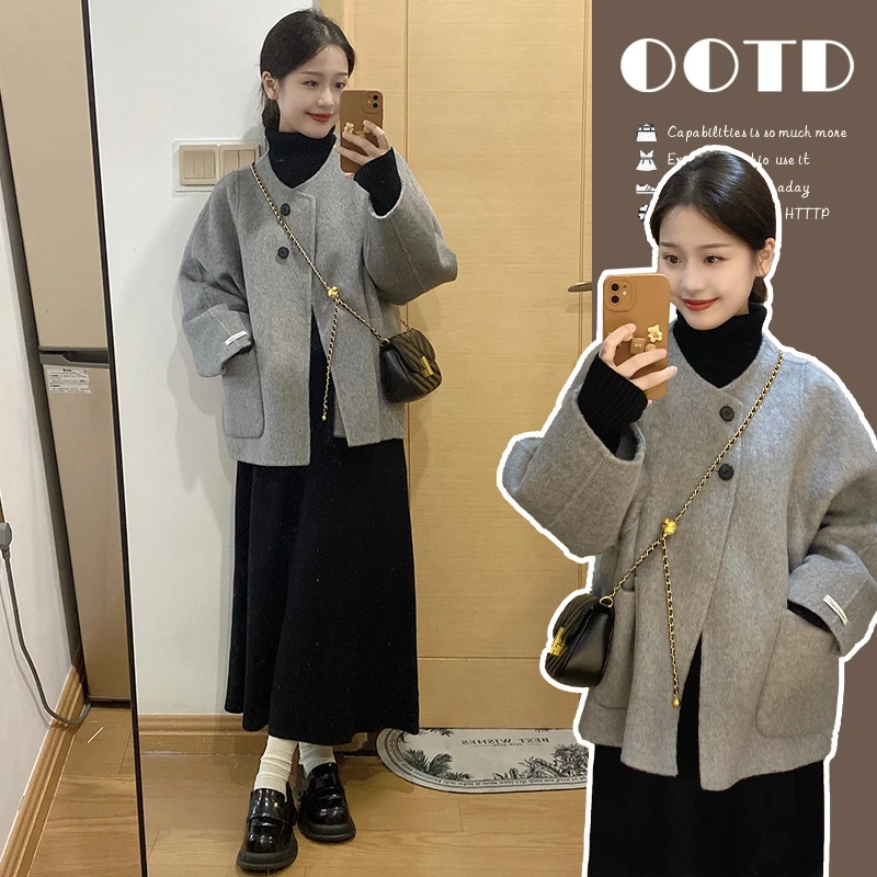 孕妇装2023秋冬孕妇套装韩版时尚宽松高领毛衣裙+毛呢外套两件套